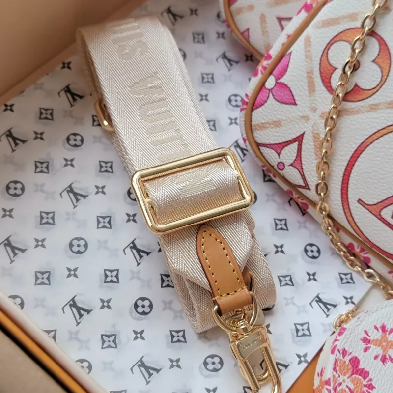 Sleek 9566 Louis Vuitton AAA Quality Messenger Bags For Women