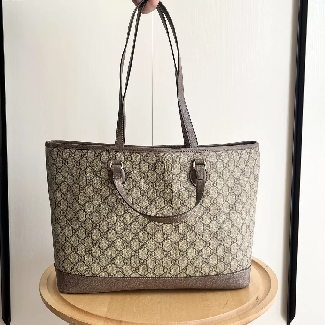 Sleek 9639 Gucci AAA Quality Shoulder Bags For Women