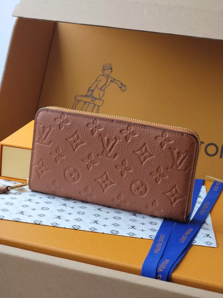 Sleek 9653 Louis Vuitton AAA Quality Card Case