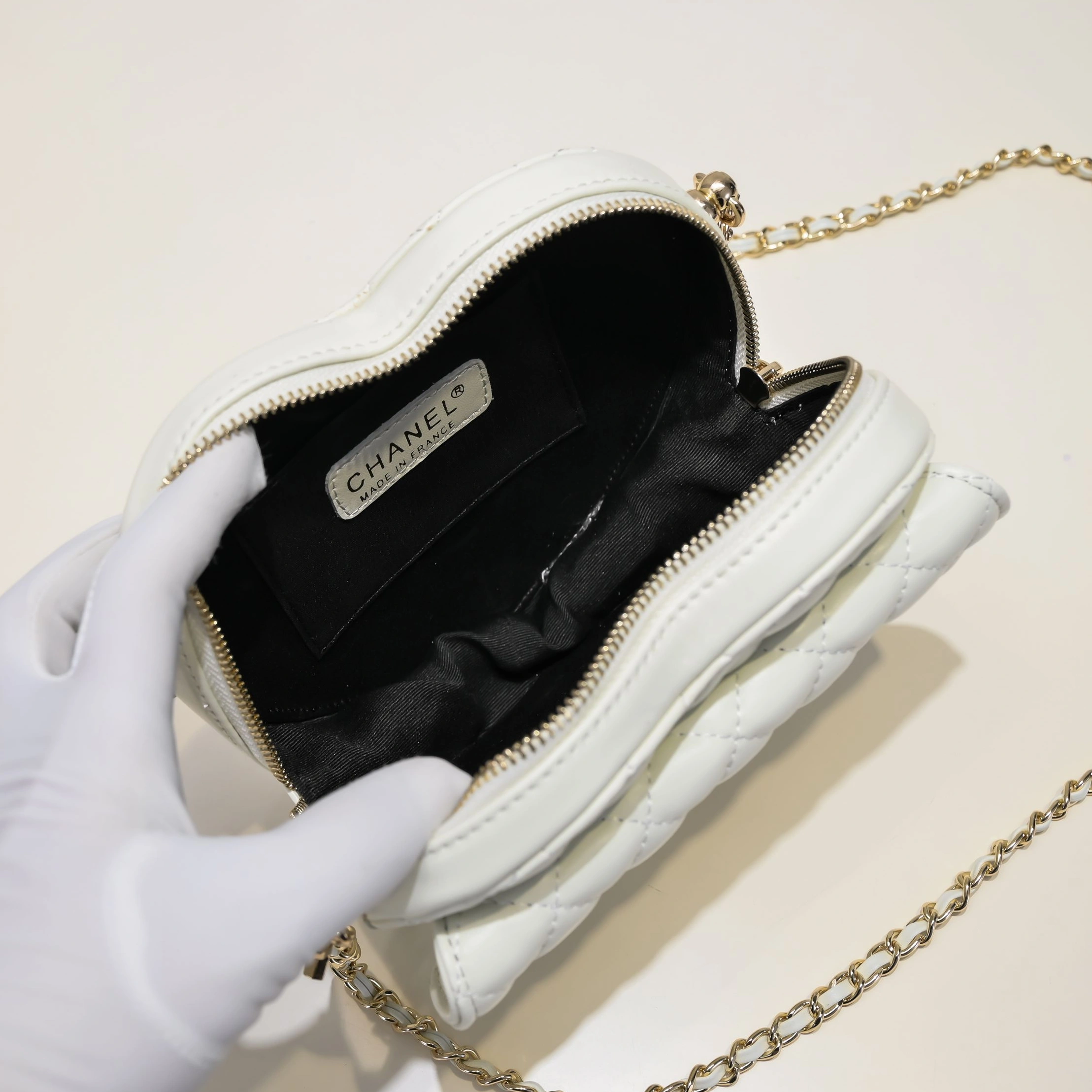 Sleek 9730 Chanel AAA Quality Messenger Bags For Women
