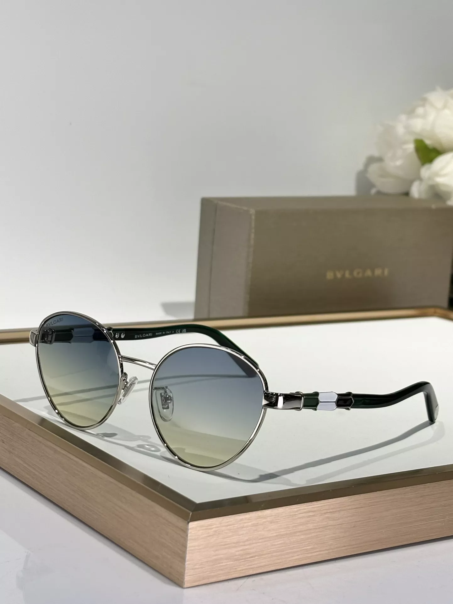 Sleek 9751 Bvlgari AAA Quality Sunglasses