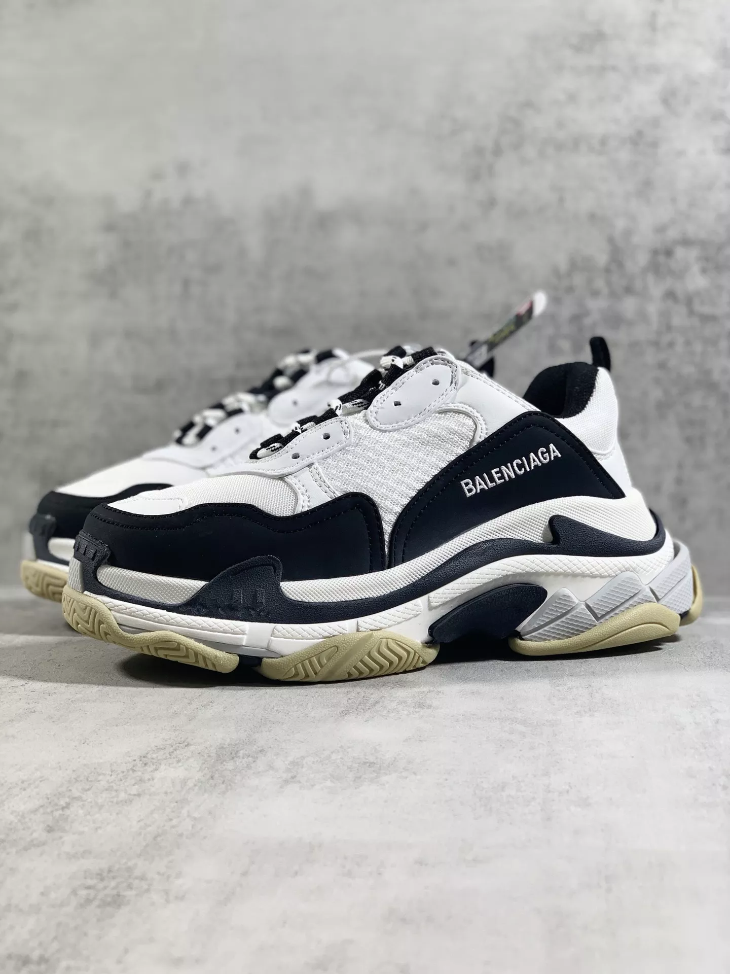 Sleek 9839 Balenciaga Casual Shoes For Men
