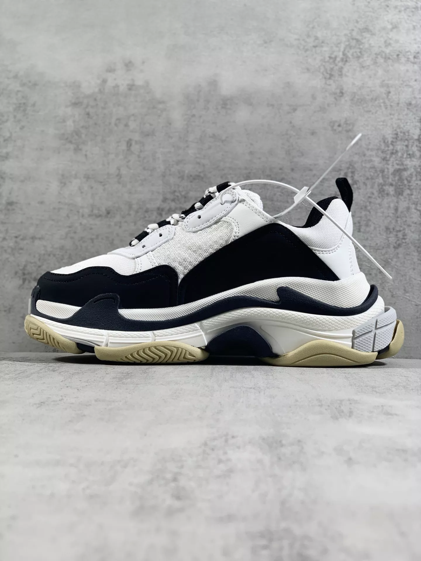 Sleek 9839 Balenciaga Casual Shoes For Men