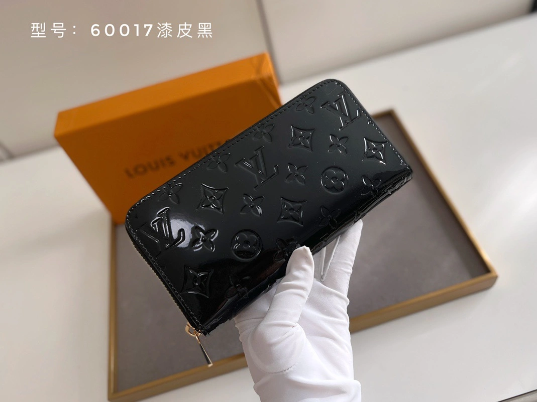 SmartChoice 140 Louis Vuitton AAA Quality Wallets