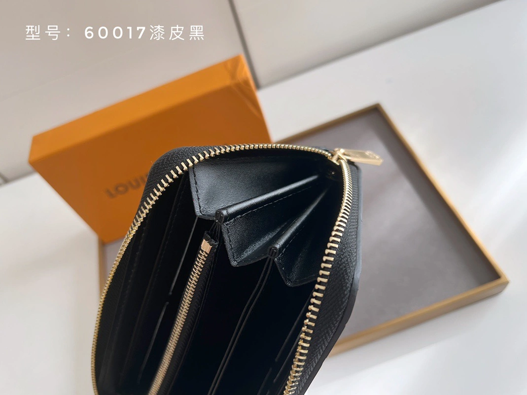 SmartChoice 140 Louis Vuitton AAA Quality Wallets