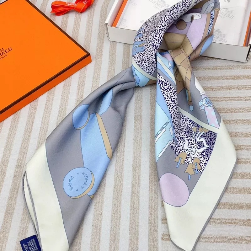 SmartChoice 1456 Hermes Silk Squares