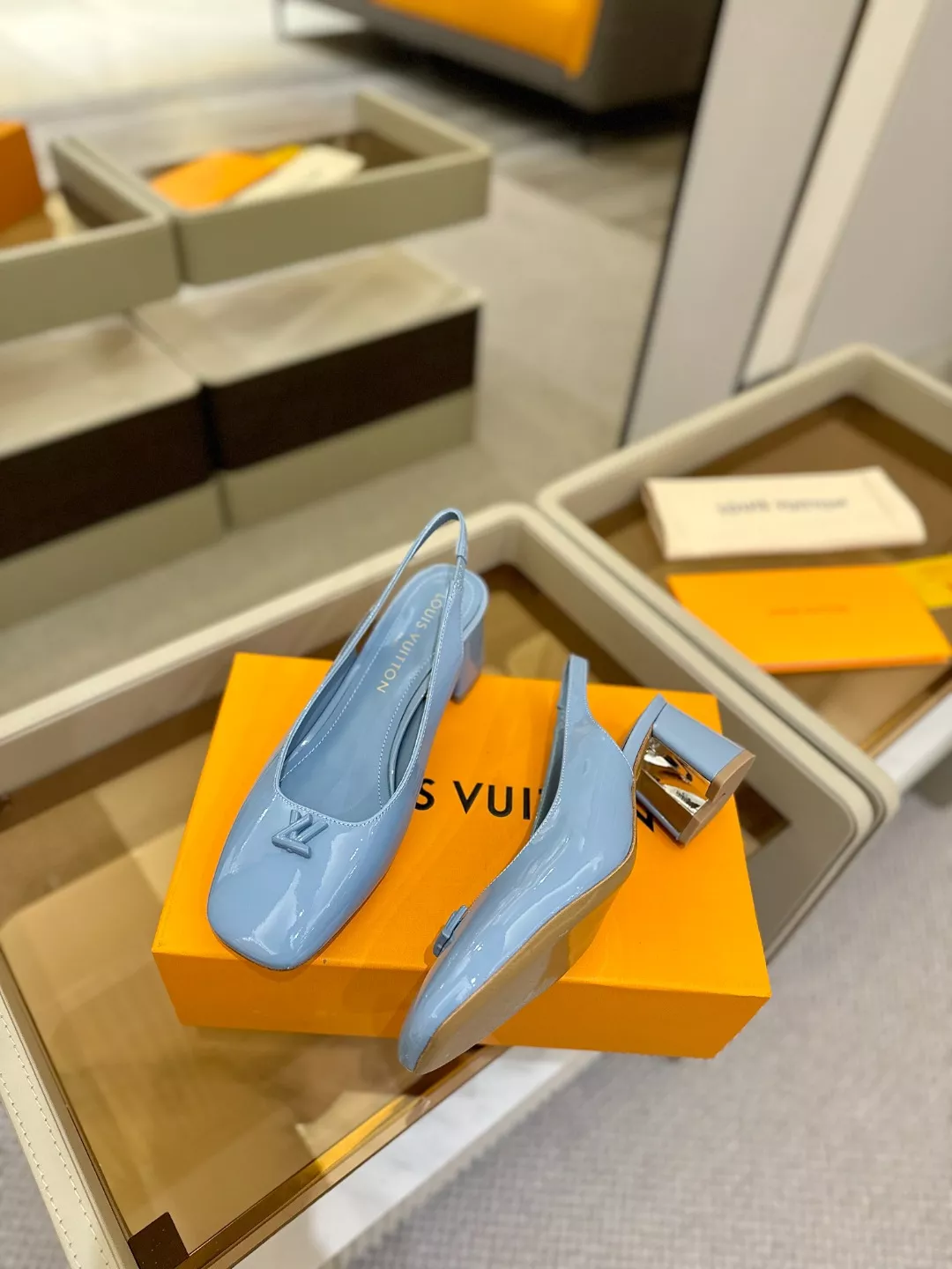 SmartChoice 1657 Louis Vuitton Sandal For Women