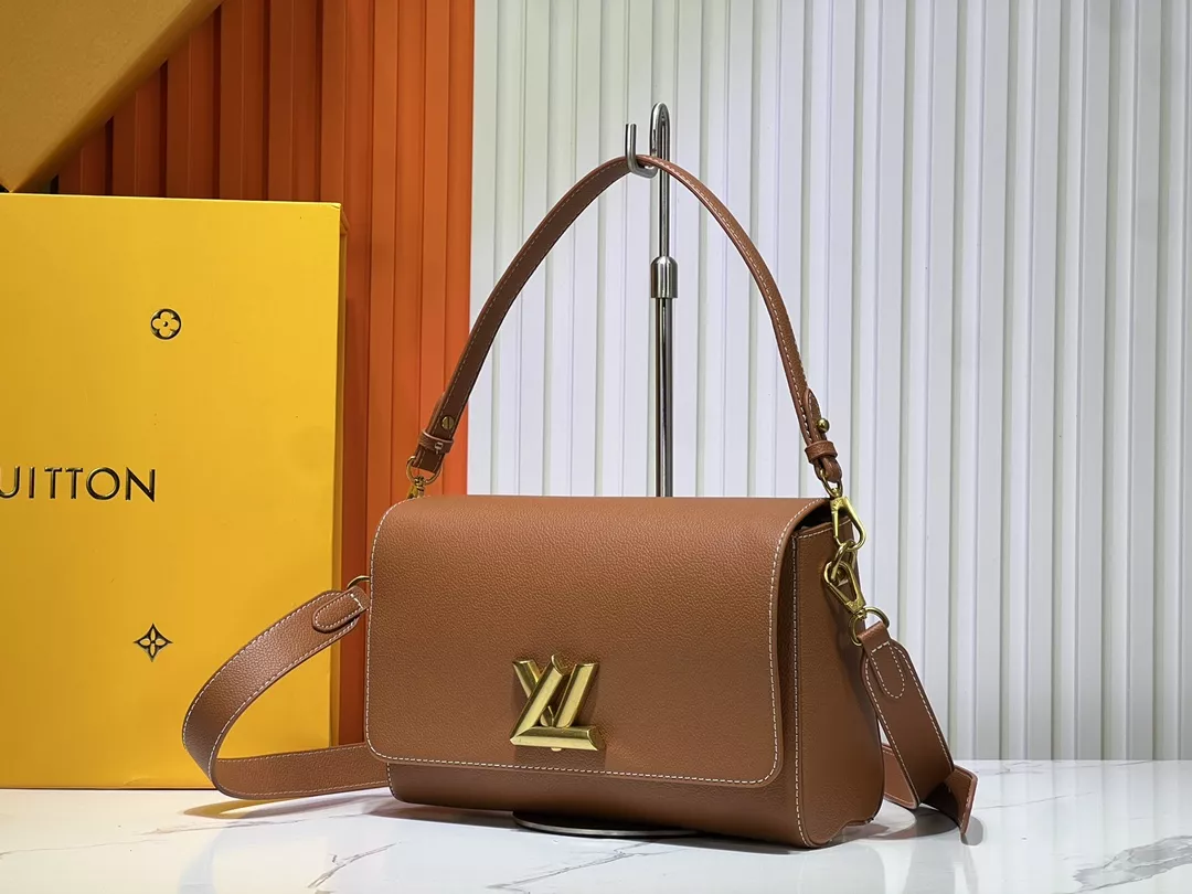SmartChoice 1732 Louis Vuitton AAA Quality Messenger Bags For Women
