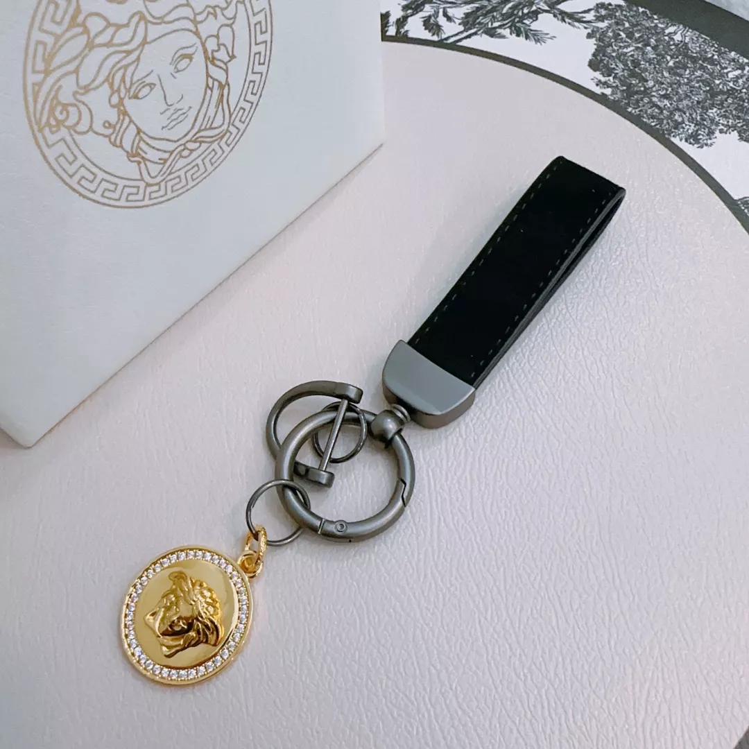 SmartChoice 1887 Versace Key Holder And Bag Buckle