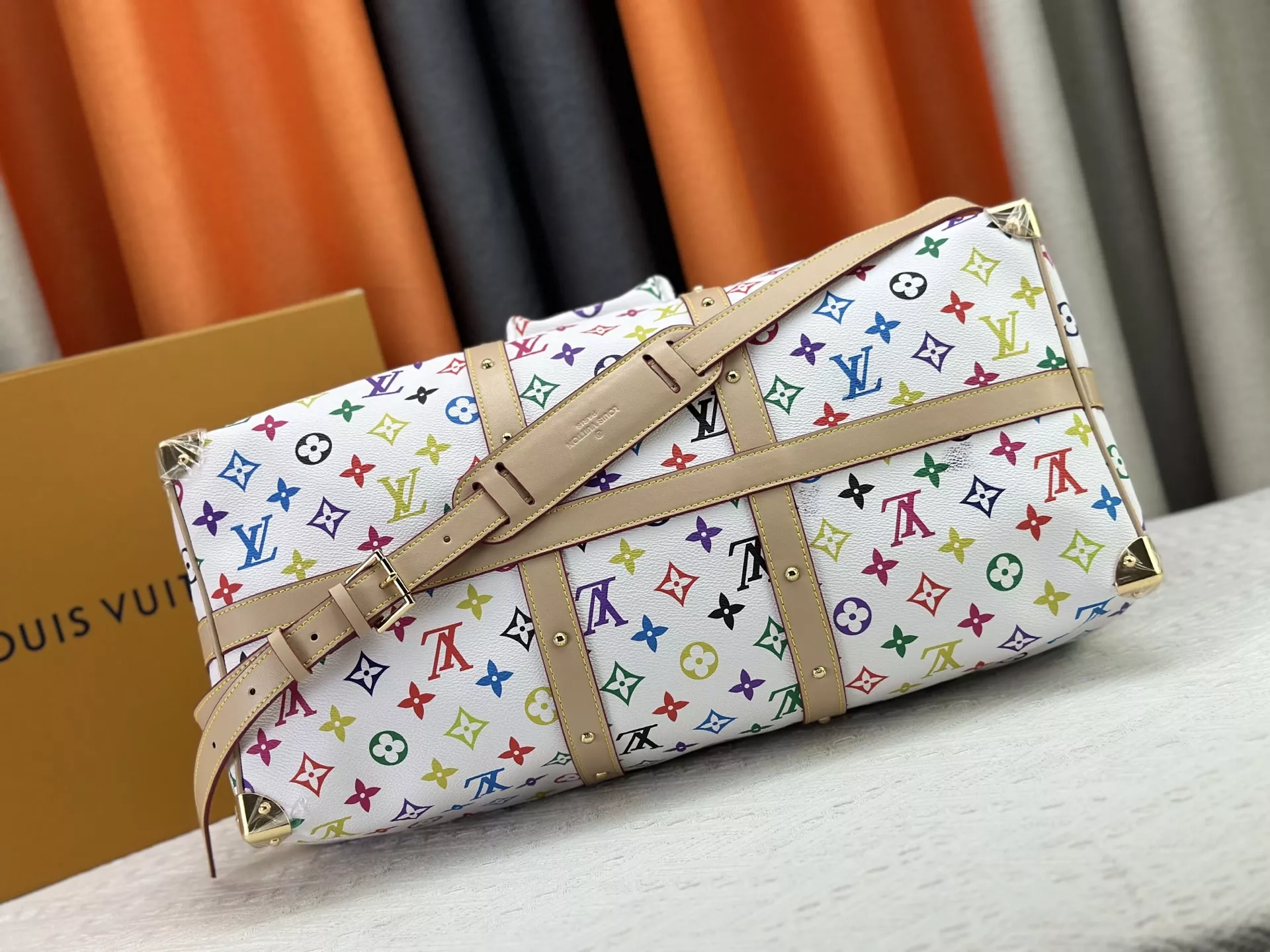 SmartChoice 1988 Louis Vuitton Travel Bags