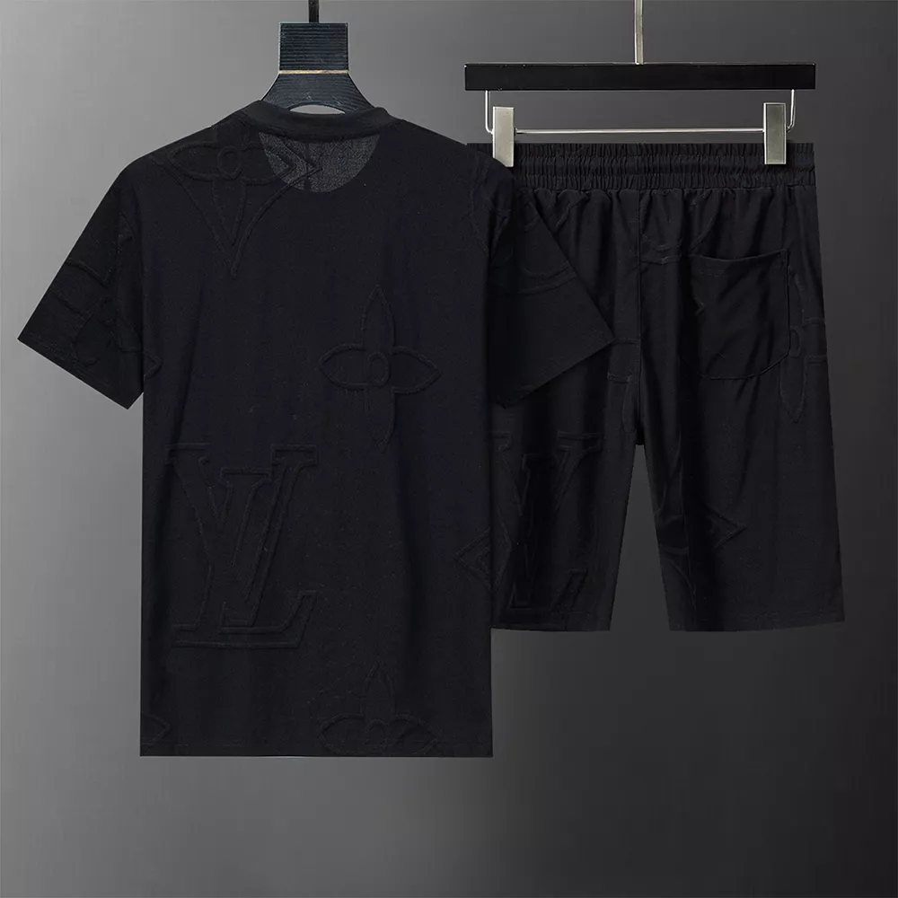 SmartChoice 208 Louis Vuitton LV Tracksuits Short Sleeved For Men