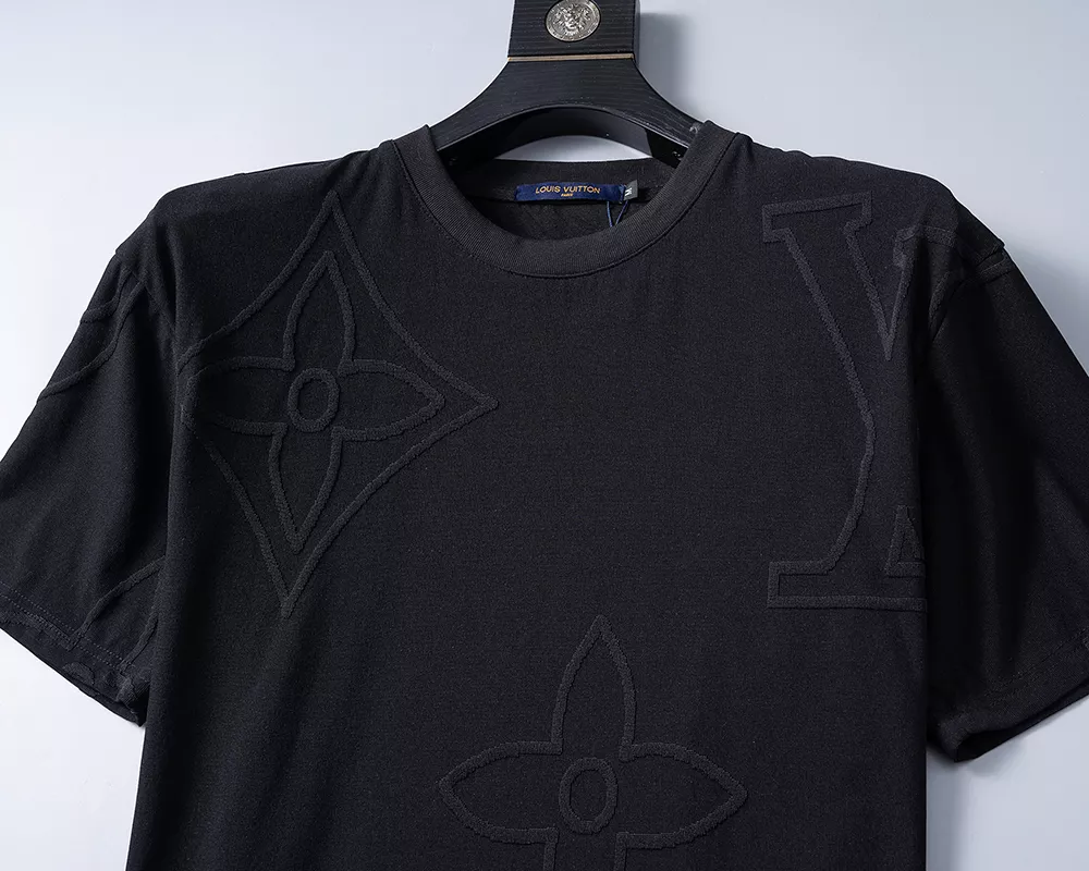 SmartChoice 208 Louis Vuitton LV Tracksuits Short Sleeved For Men