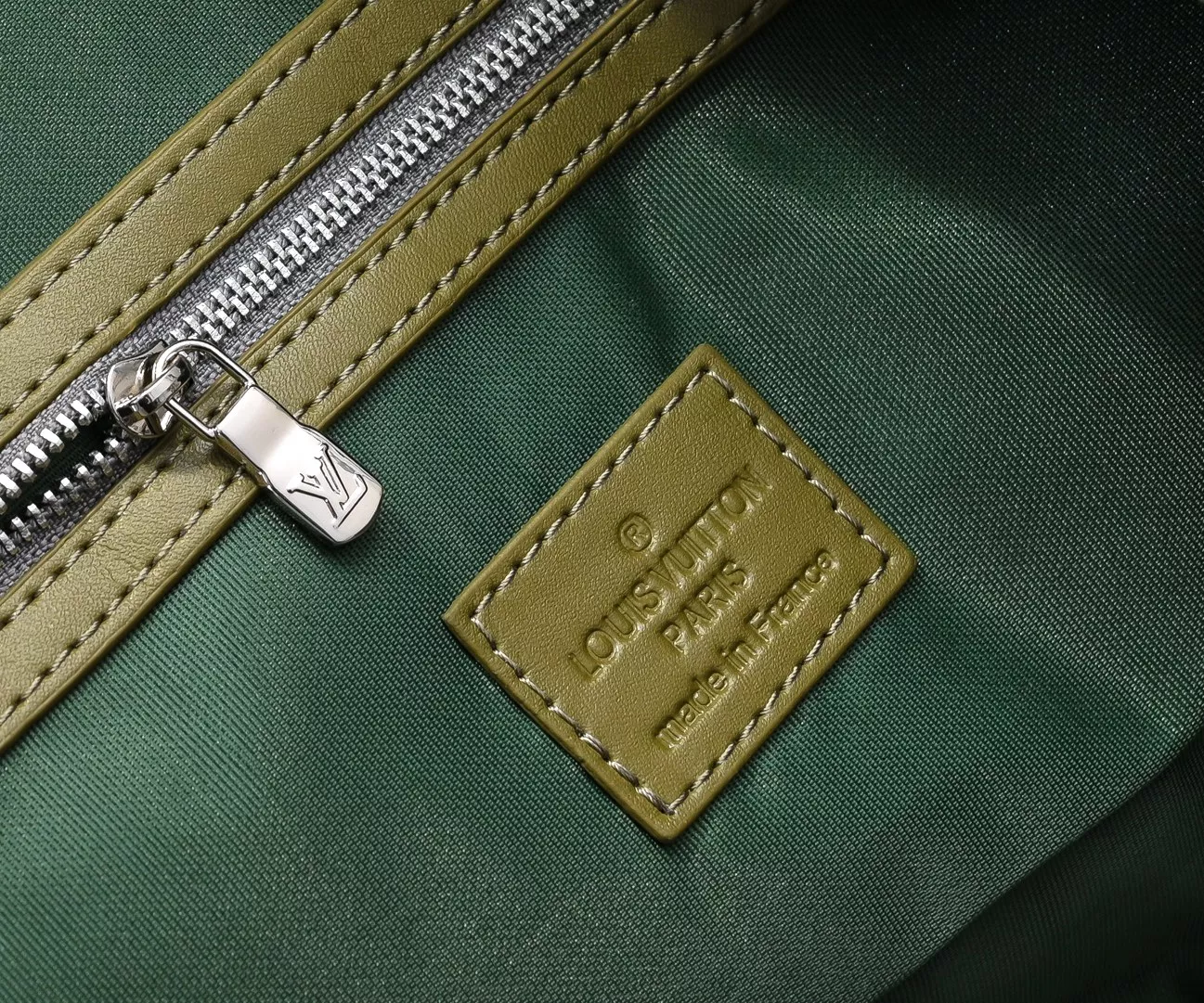 SmartChoice 2418 Louis Vuitton Travel Bags