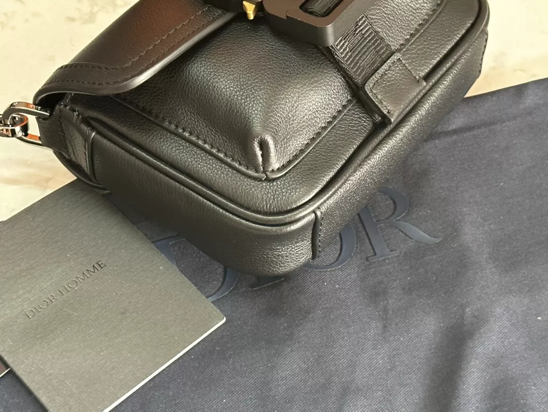 SmartChoice 2847 Christian Dior AAA Man Messenger Bags