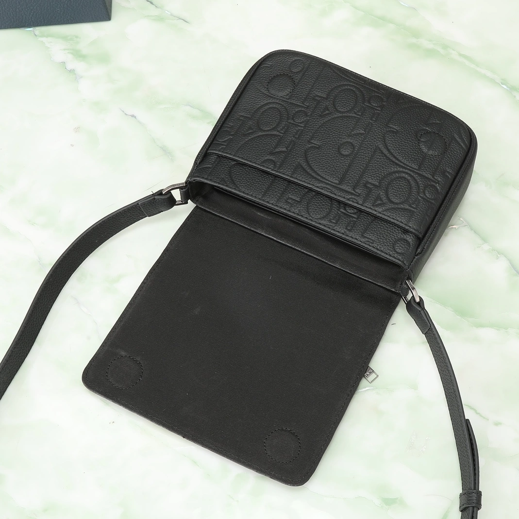 SmartChoice 2943 Christian Dior AAA Man Messenger Bags