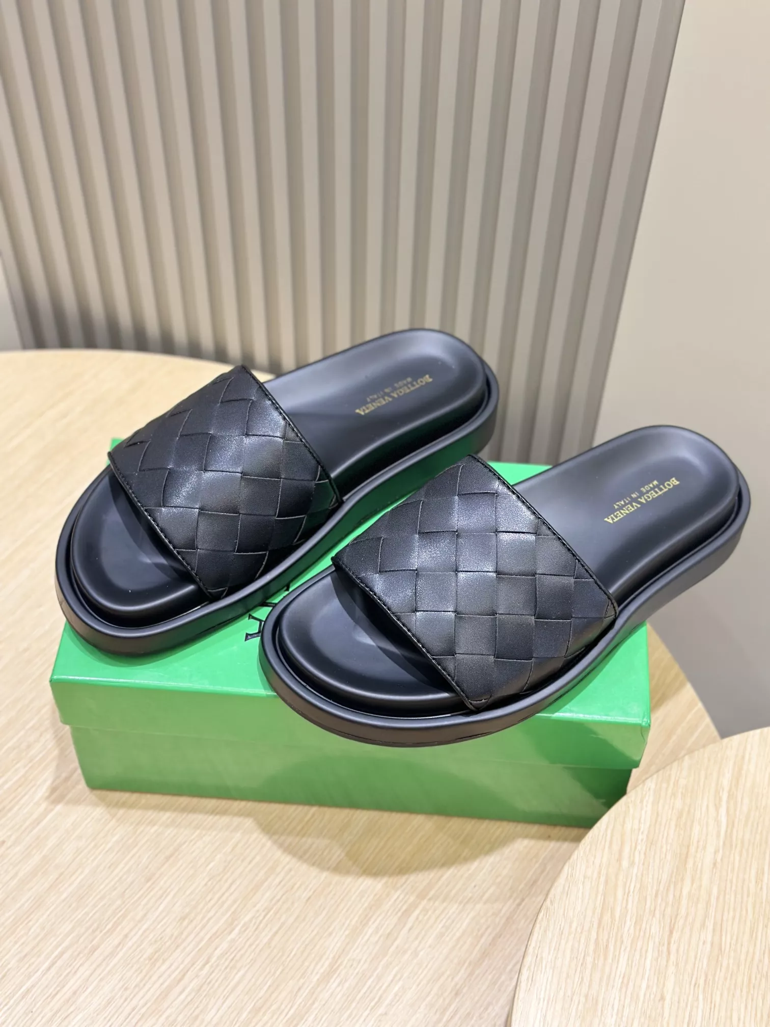 SmartChoice 2968 Bottega Veneta BV Slippers For Men