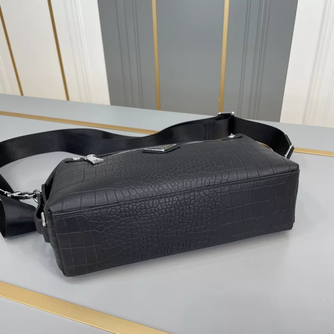 SmartChoice 3120 Prada AAA Man Messenger Bags