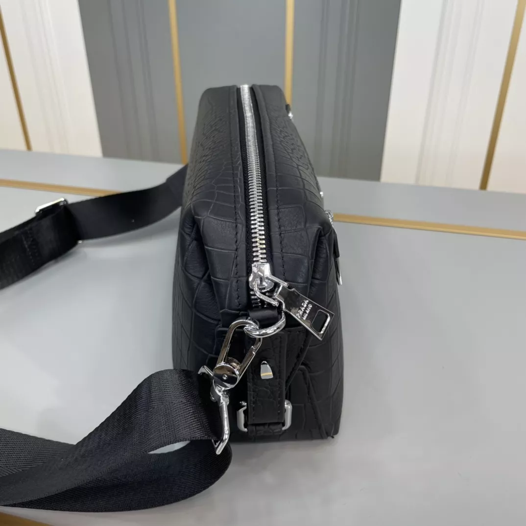 SmartChoice 3120 Prada AAA Man Messenger Bags