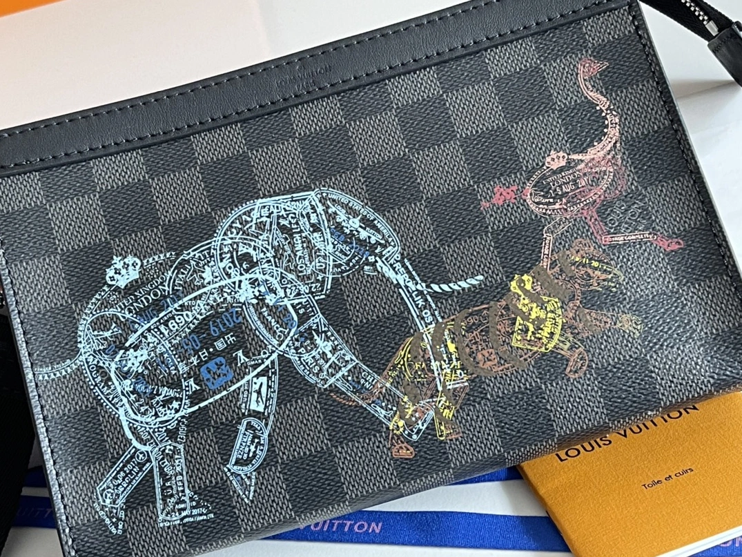 SmartChoice 3227 Louis Vuitton AAA Man Messenger Bags