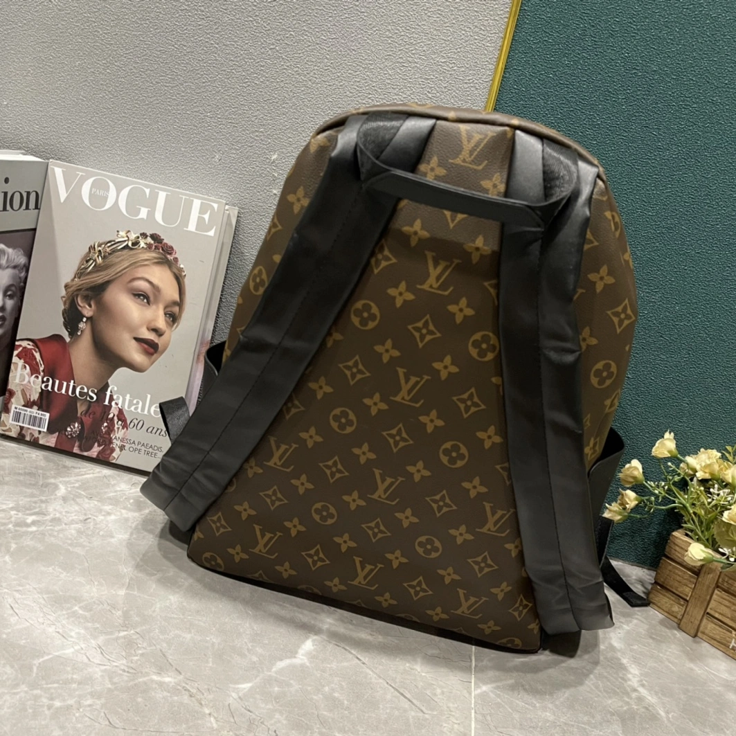 SmartChoice 3358 Louis Vuitton LV AAA Man Backpacks