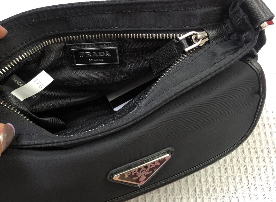 SmartChoice 344 Prada AAA Quality Messenger Bags For Unisex