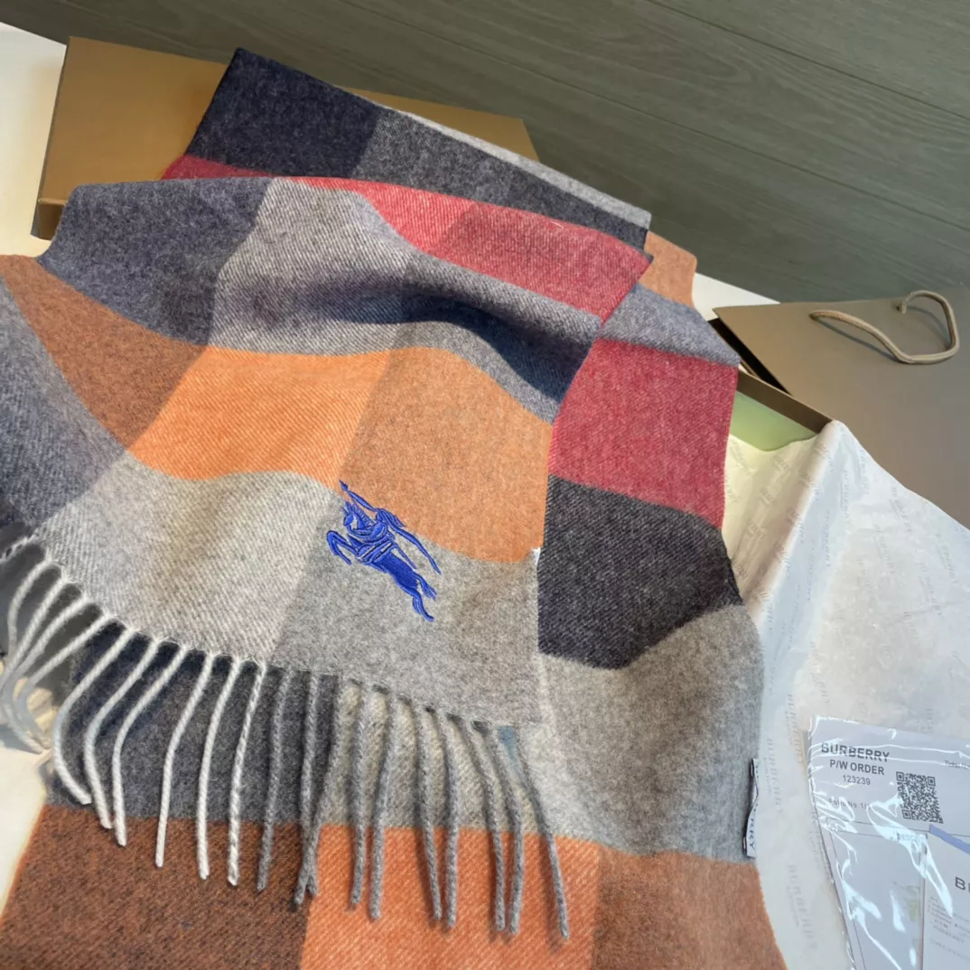 SmartChoice 3675 Burberry Scarf For Women