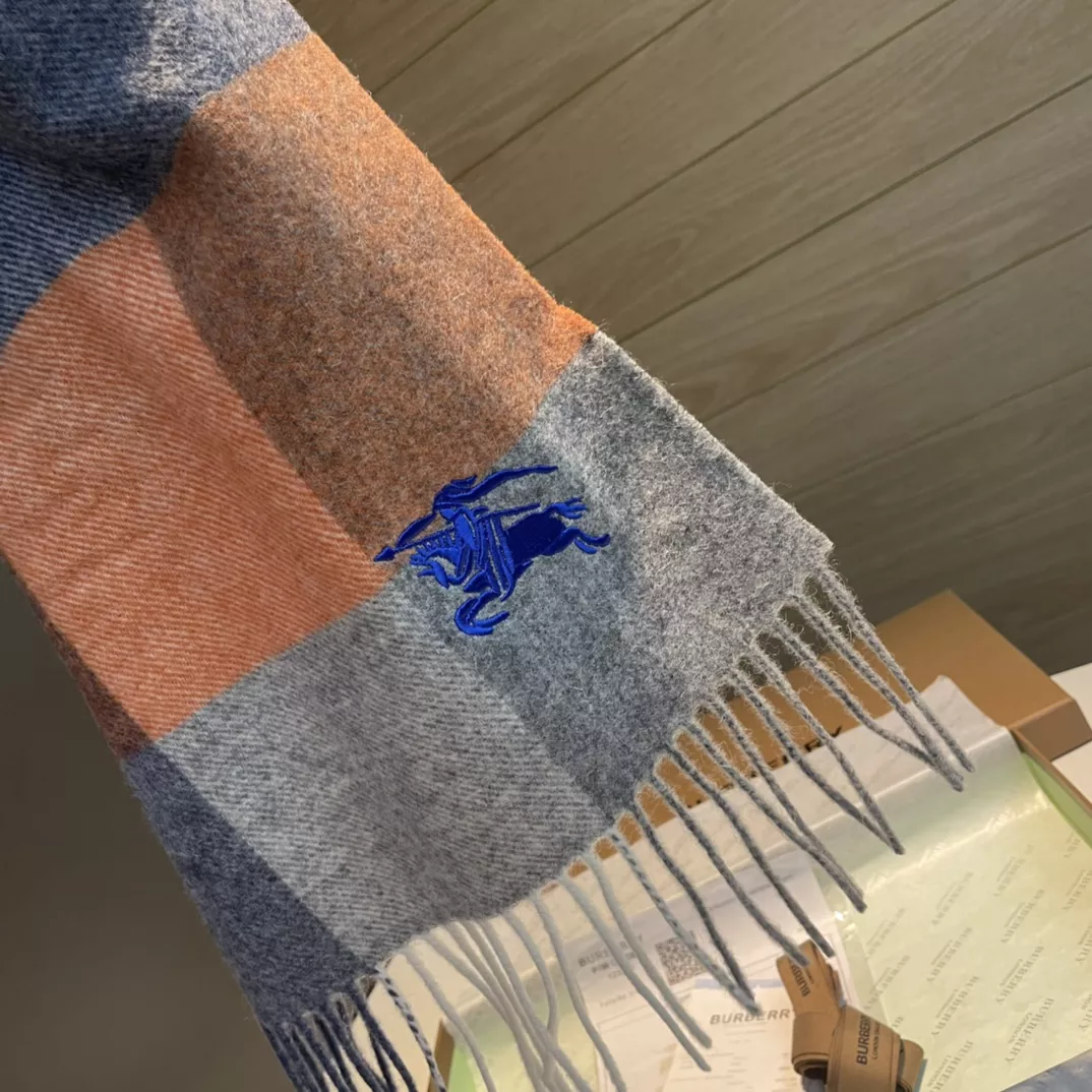 SmartChoice 3675 Burberry Scarf For Women