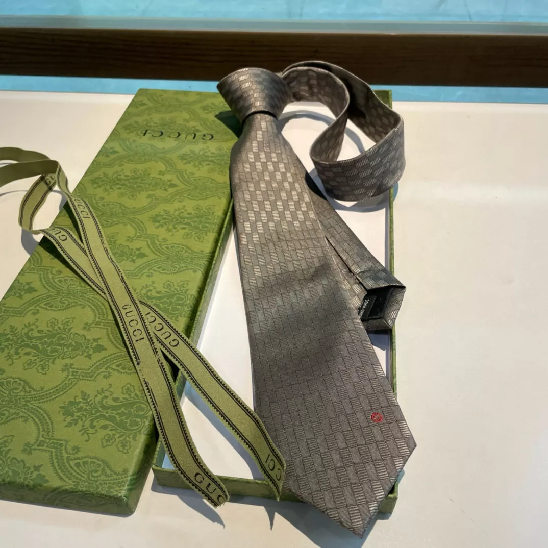 SmartChoice 3687 Gucci Necktie