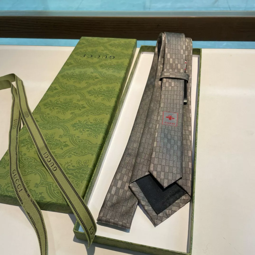 SmartChoice 3687 Gucci Necktie
