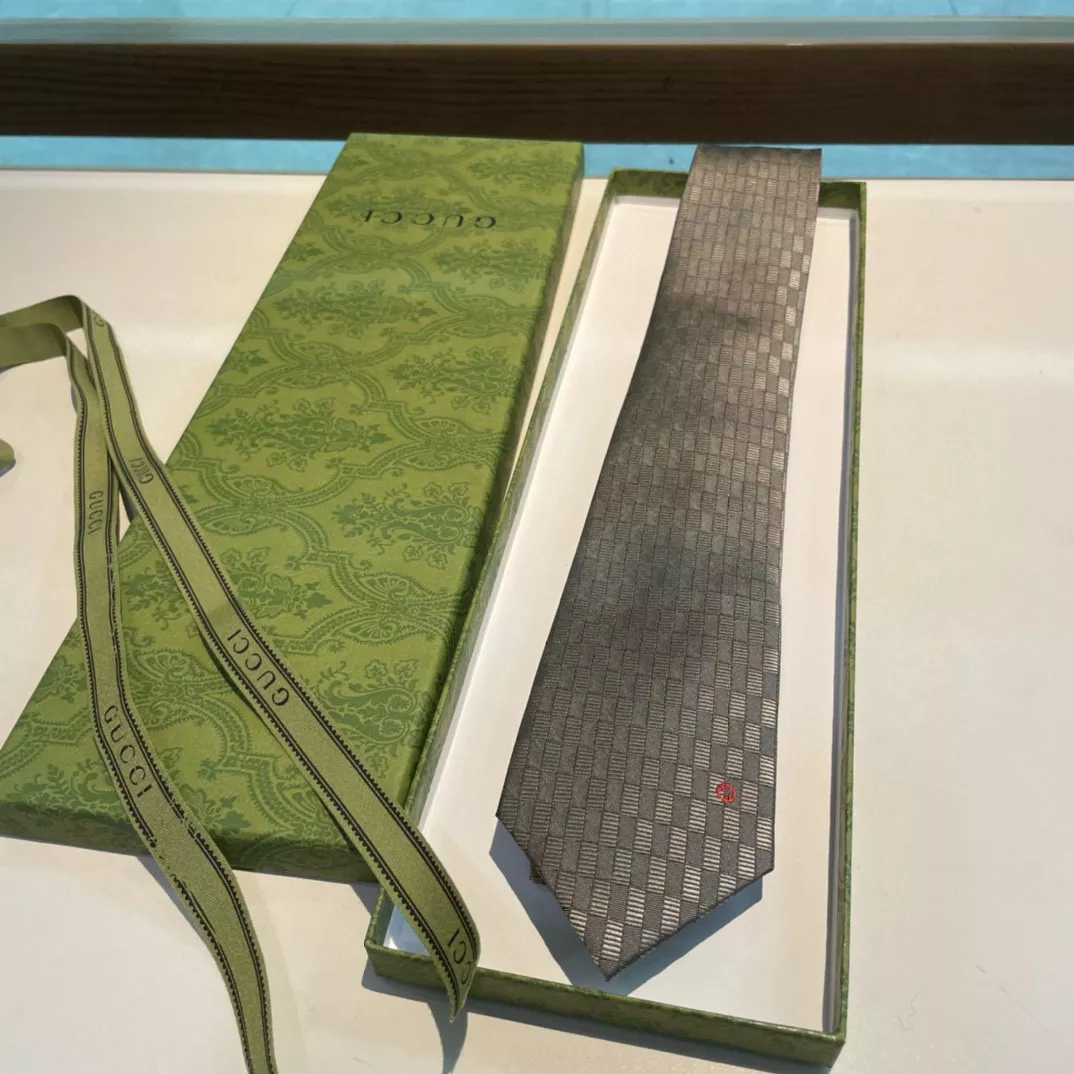 SmartChoice 3687 Gucci Necktie