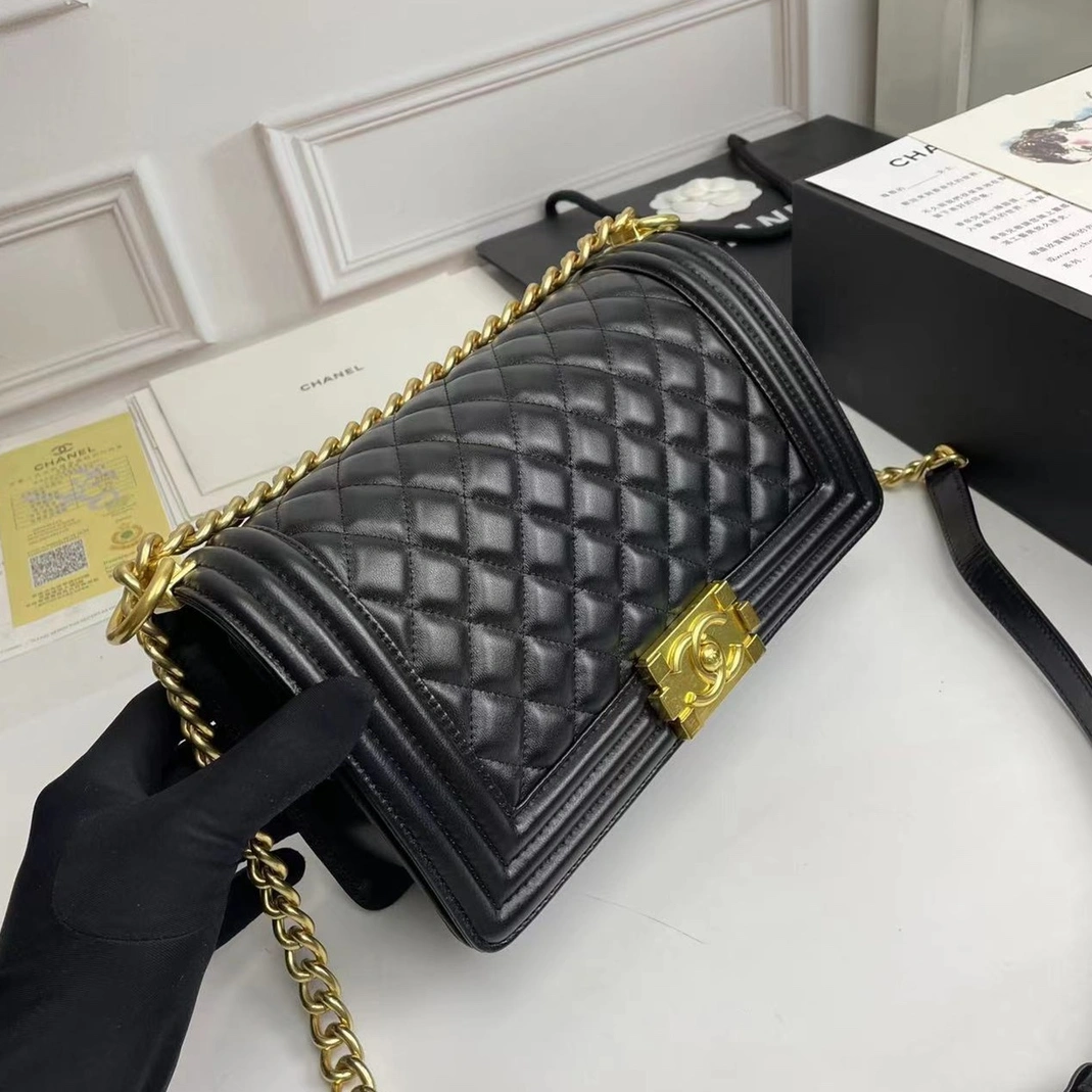 SmartChoice 417 Chanel AAA Quality Messenger Bags For Women