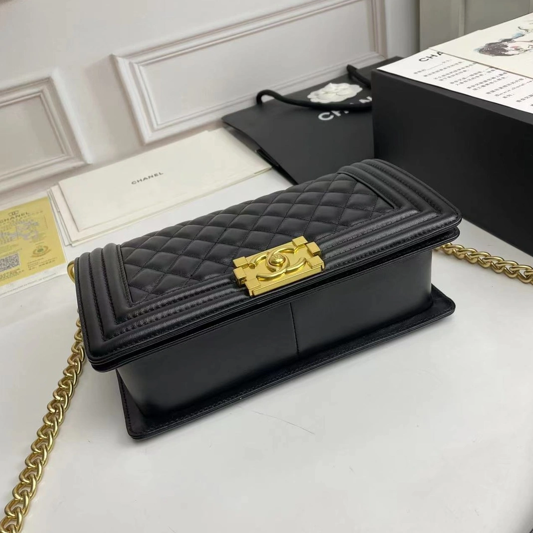SmartChoice 417 Chanel AAA Quality Messenger Bags For Women