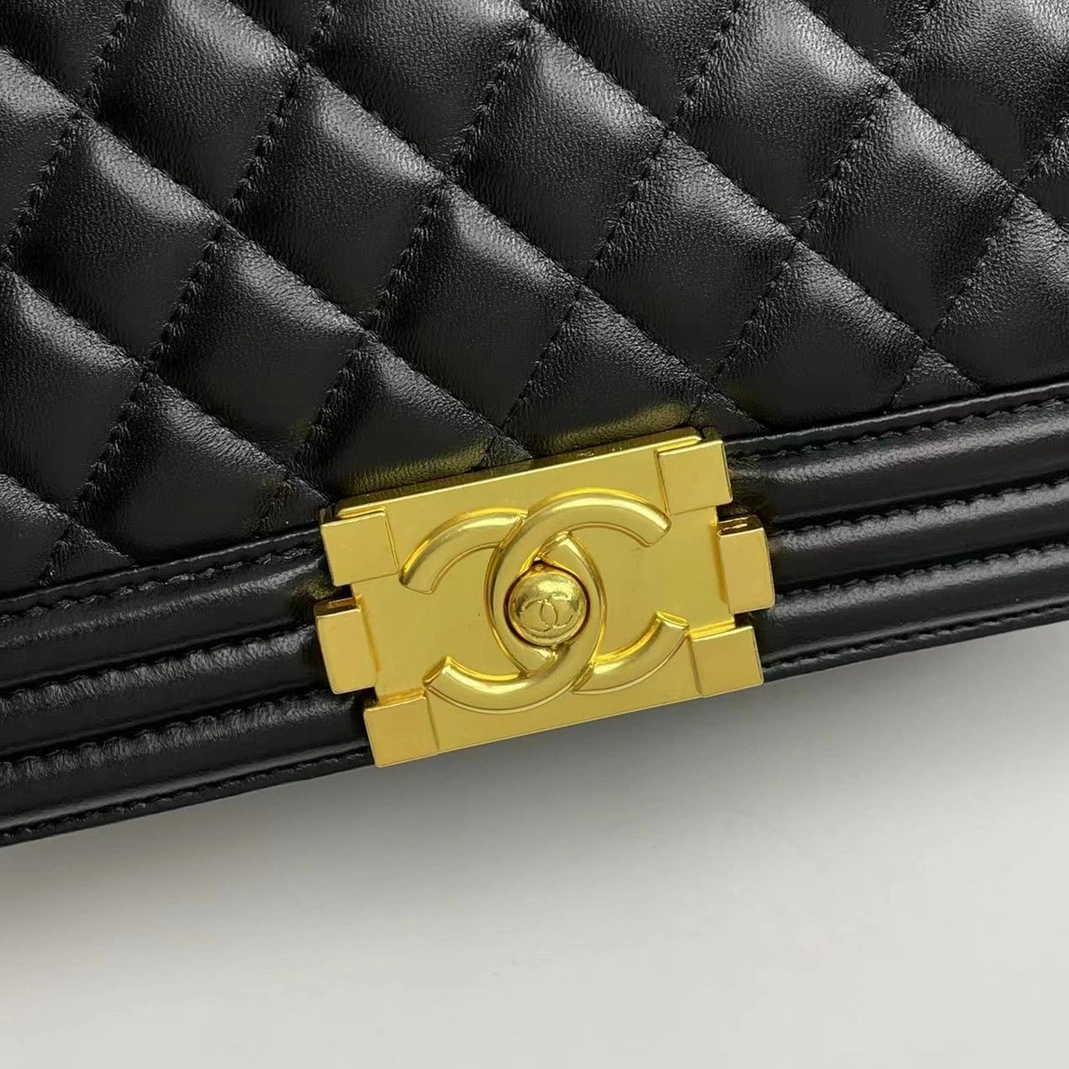 SmartChoice 417 Chanel AAA Quality Messenger Bags For Women