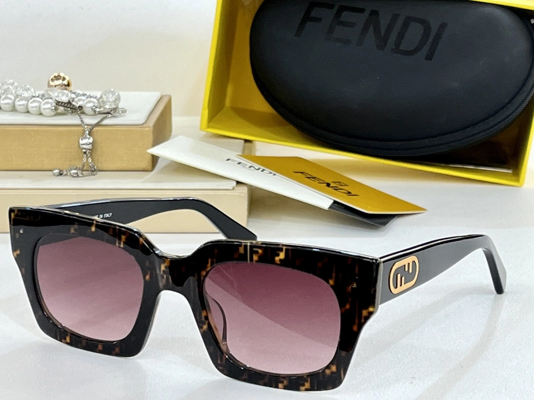 SmartChoice 4280 Fendi AAA Quality Sunglasses
