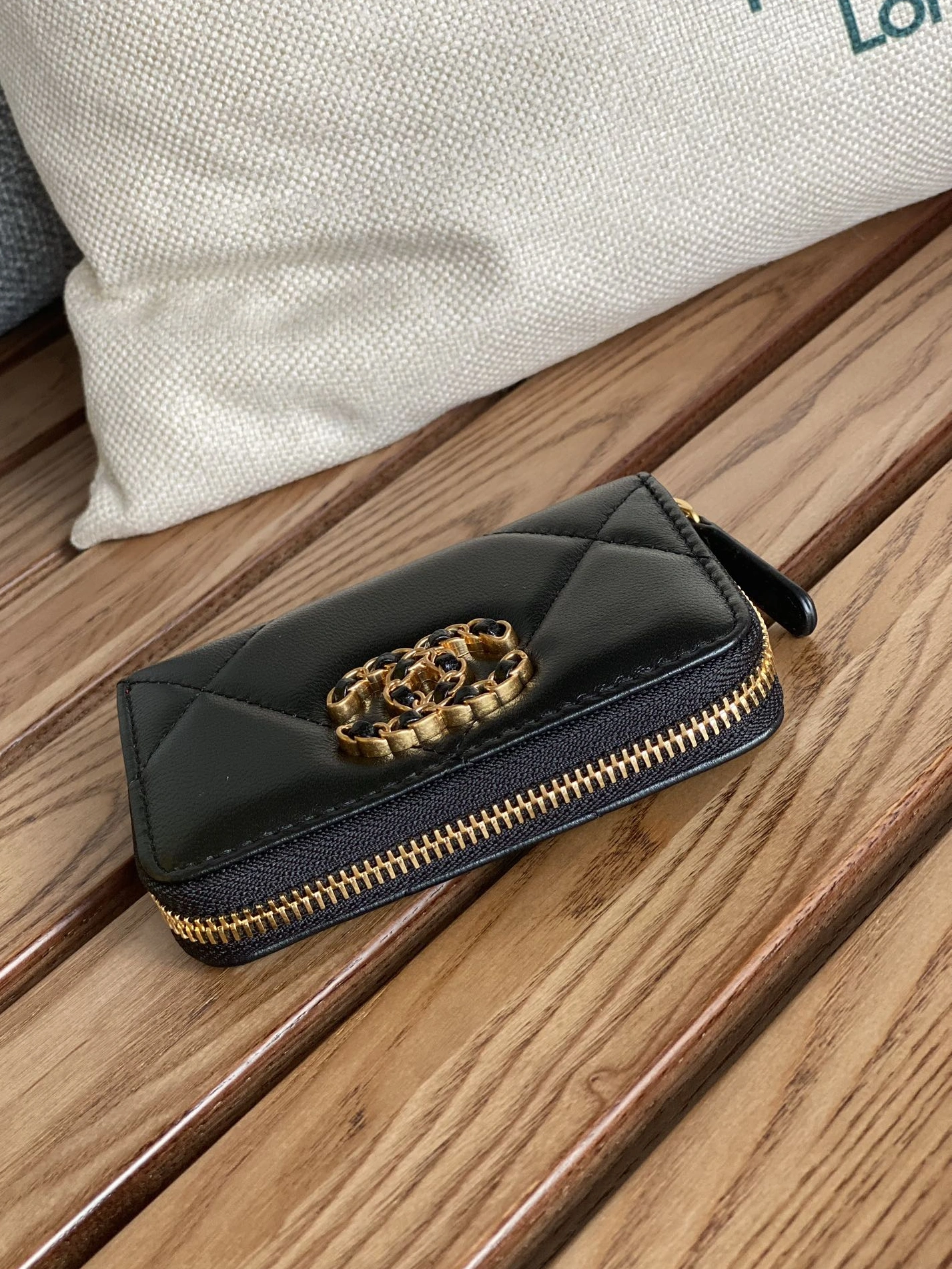 SmartChoice 4393 Chanel Wallets