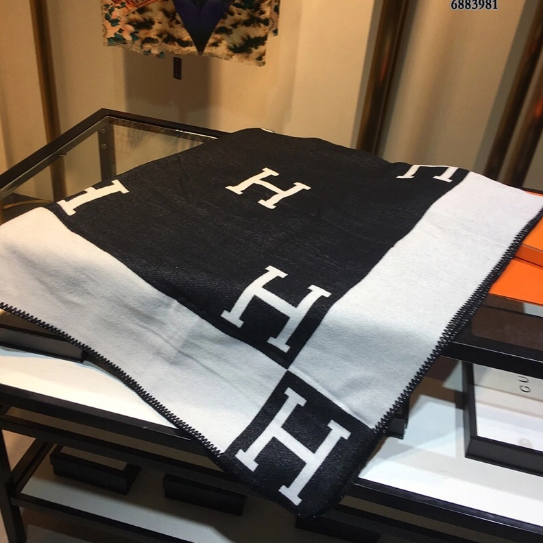 SmartChoice 4431 Hermes Blankets
