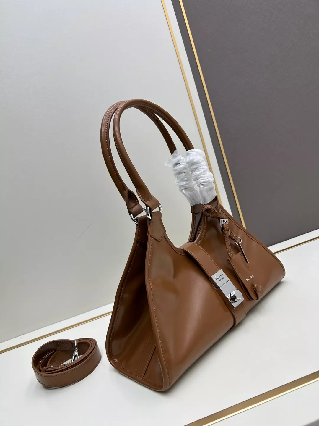 SmartChoice 4979 Prada AAA Quality Handbags For Women