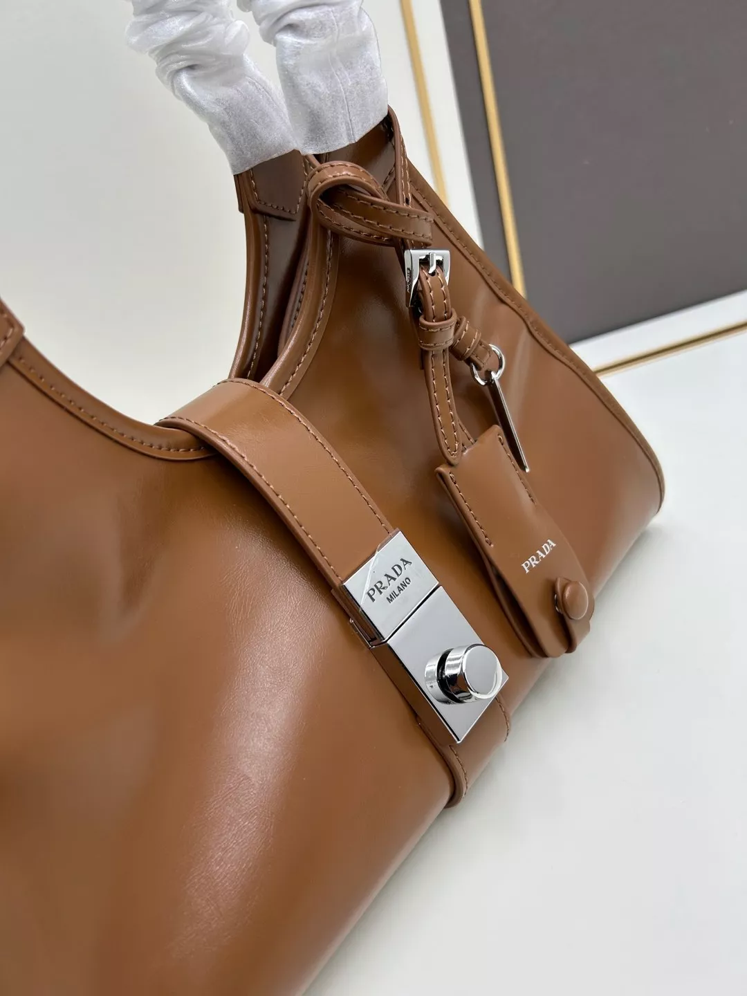 SmartChoice 4979 Prada AAA Quality Handbags For Women