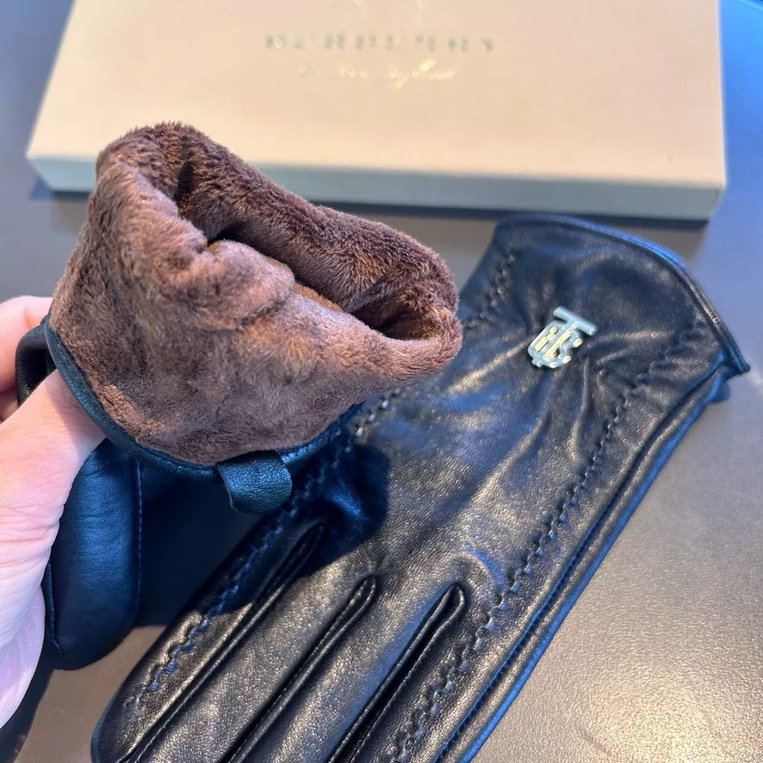 SmartChoice 5510 Burberry Gloves For Women