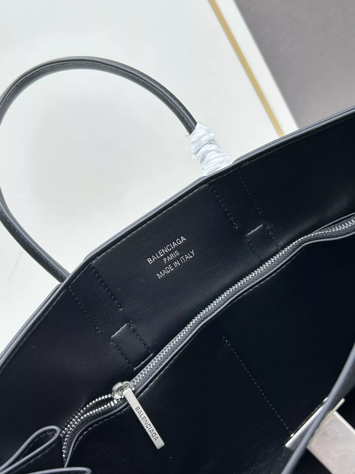 SmartChoice 5570 Balenciaga AAA Quality Handbags For Women