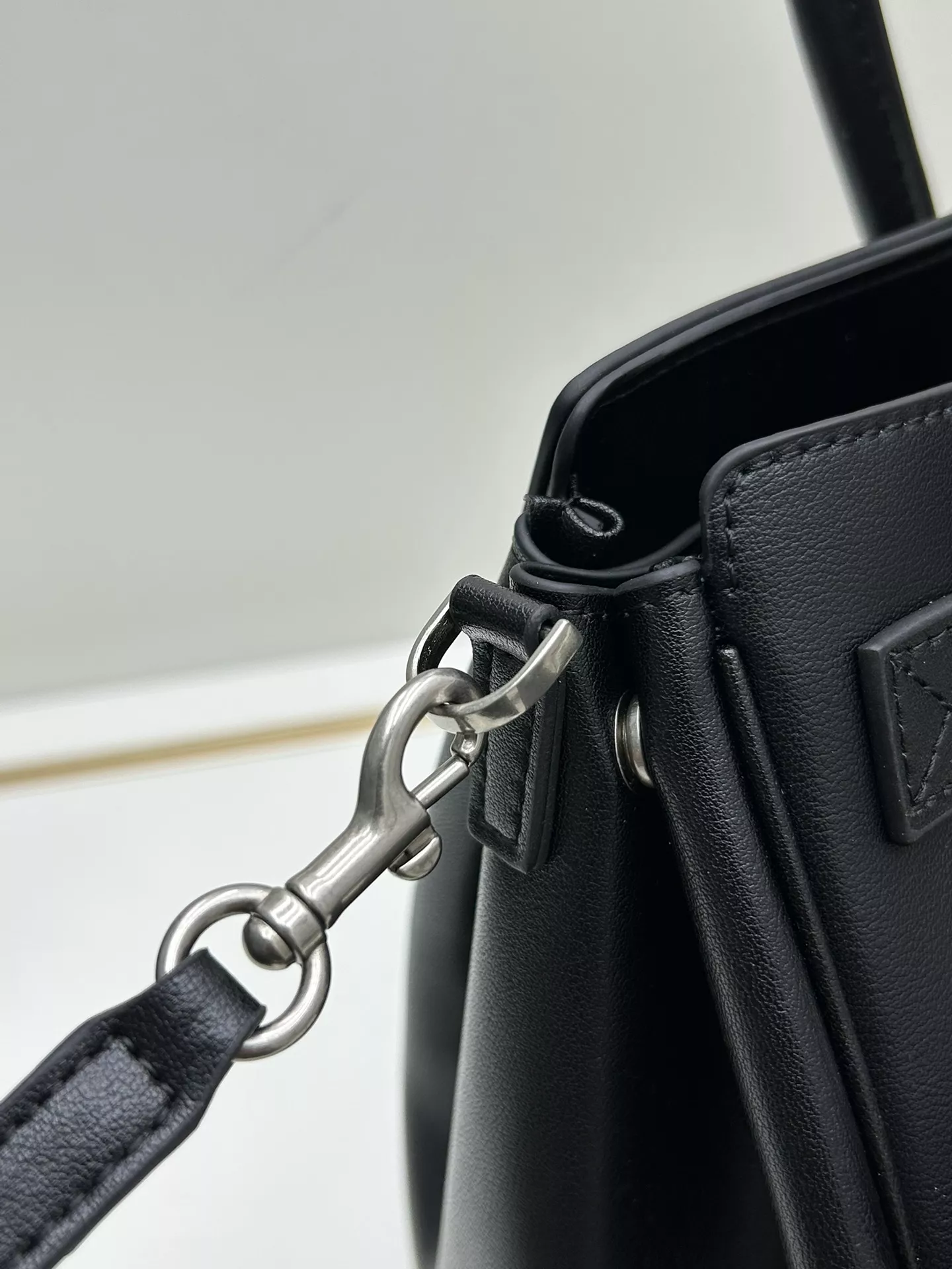 SmartChoice 5570 Balenciaga AAA Quality Handbags For Women