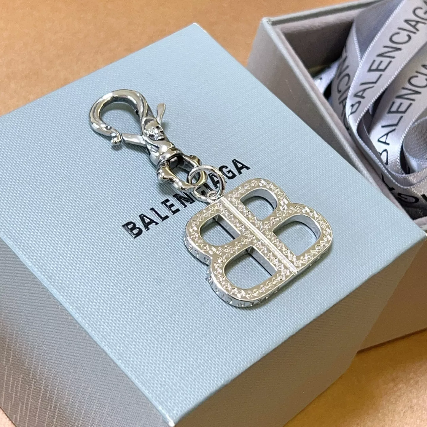 SmartChoice 5946 Balenciaga Key Holder And Bag Buckle