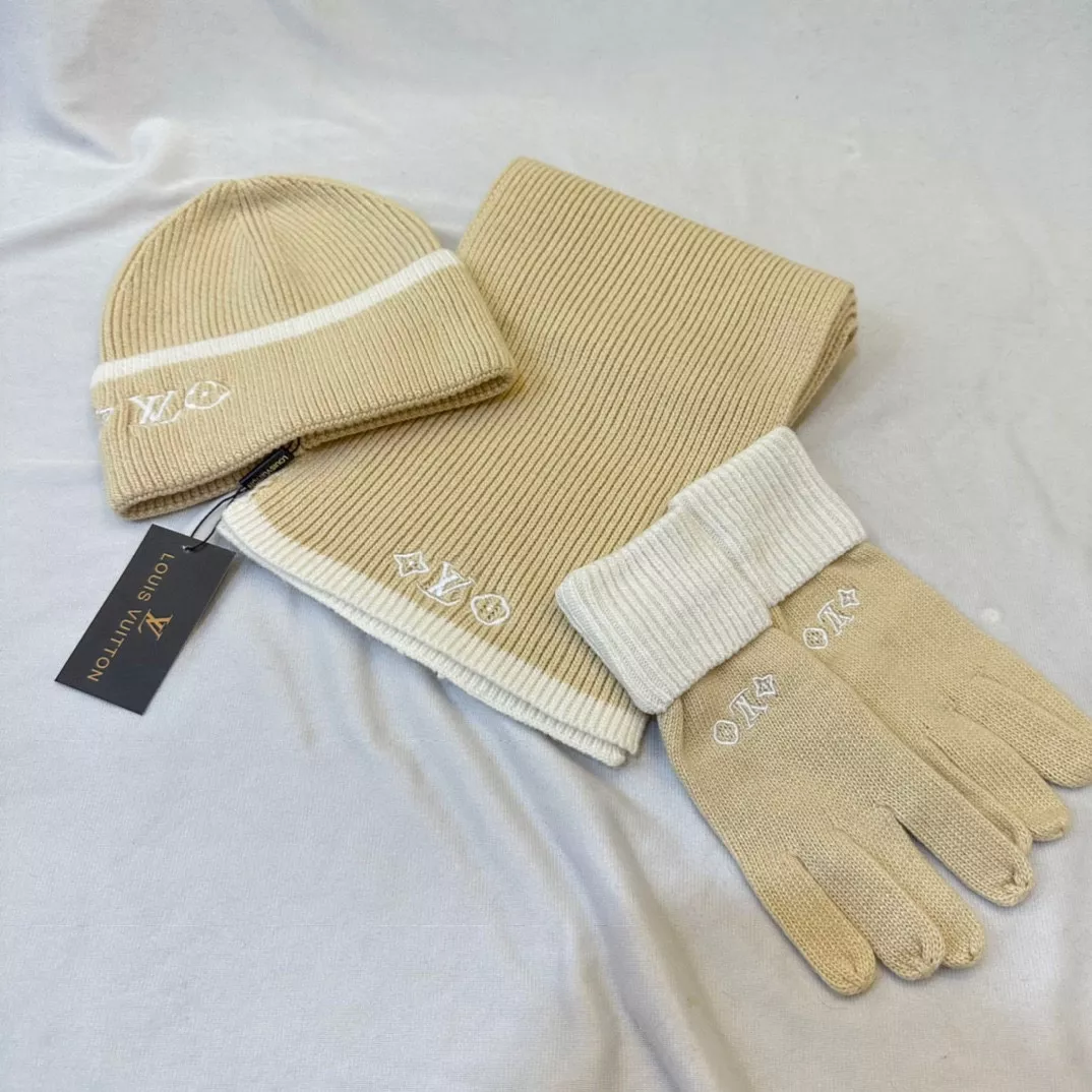 SmartChoice 6010 Louis Vuitton LV Hat and Scarf and Glove Set