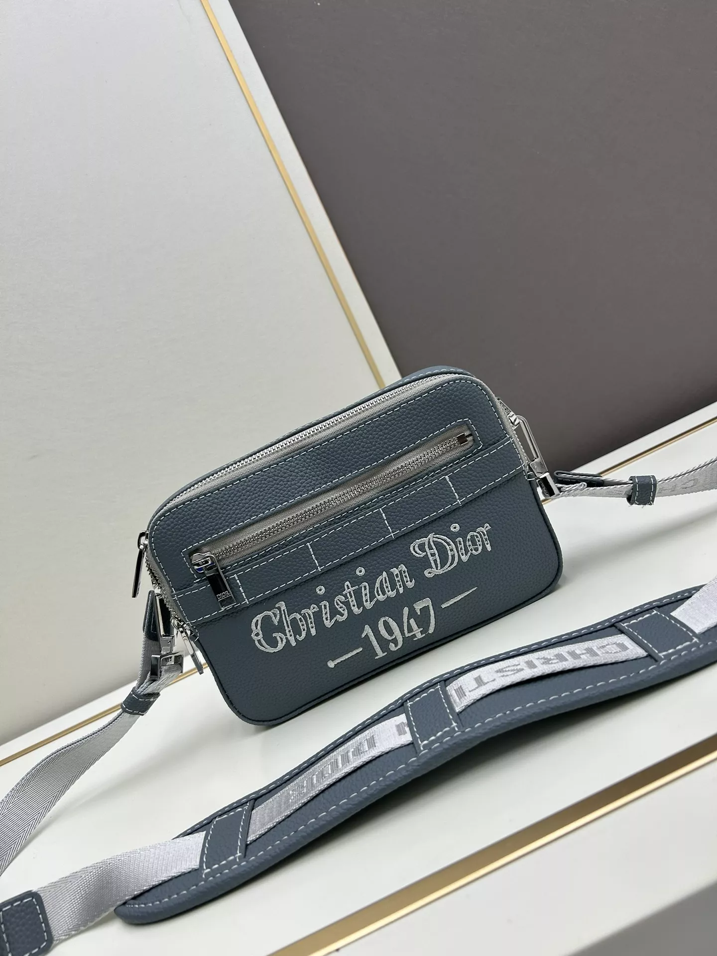 SmartChoice 640 Christian Dior AAA Quality Messenger Bags For Unisex