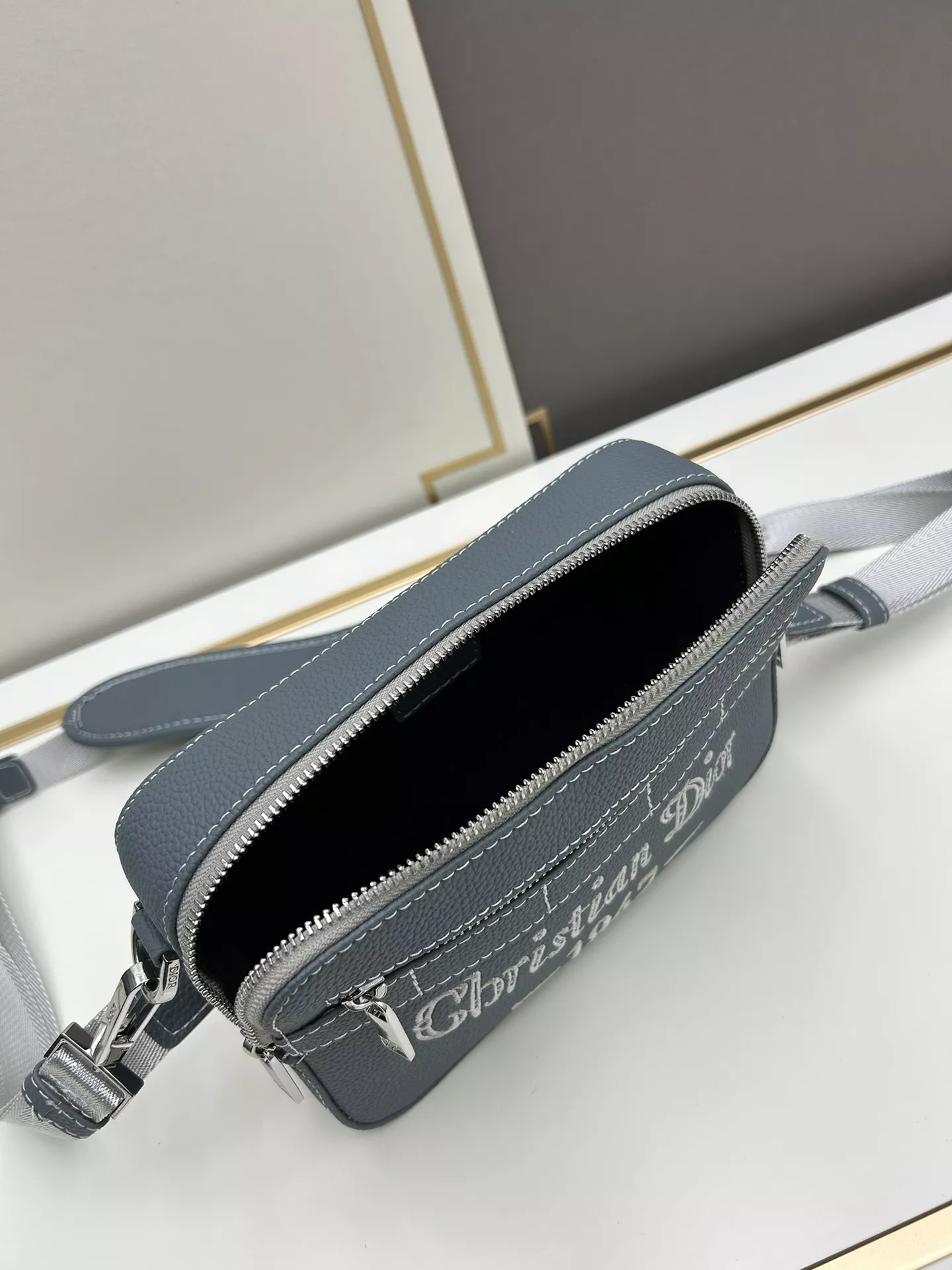 SmartChoice 640 Christian Dior AAA Quality Messenger Bags For Unisex