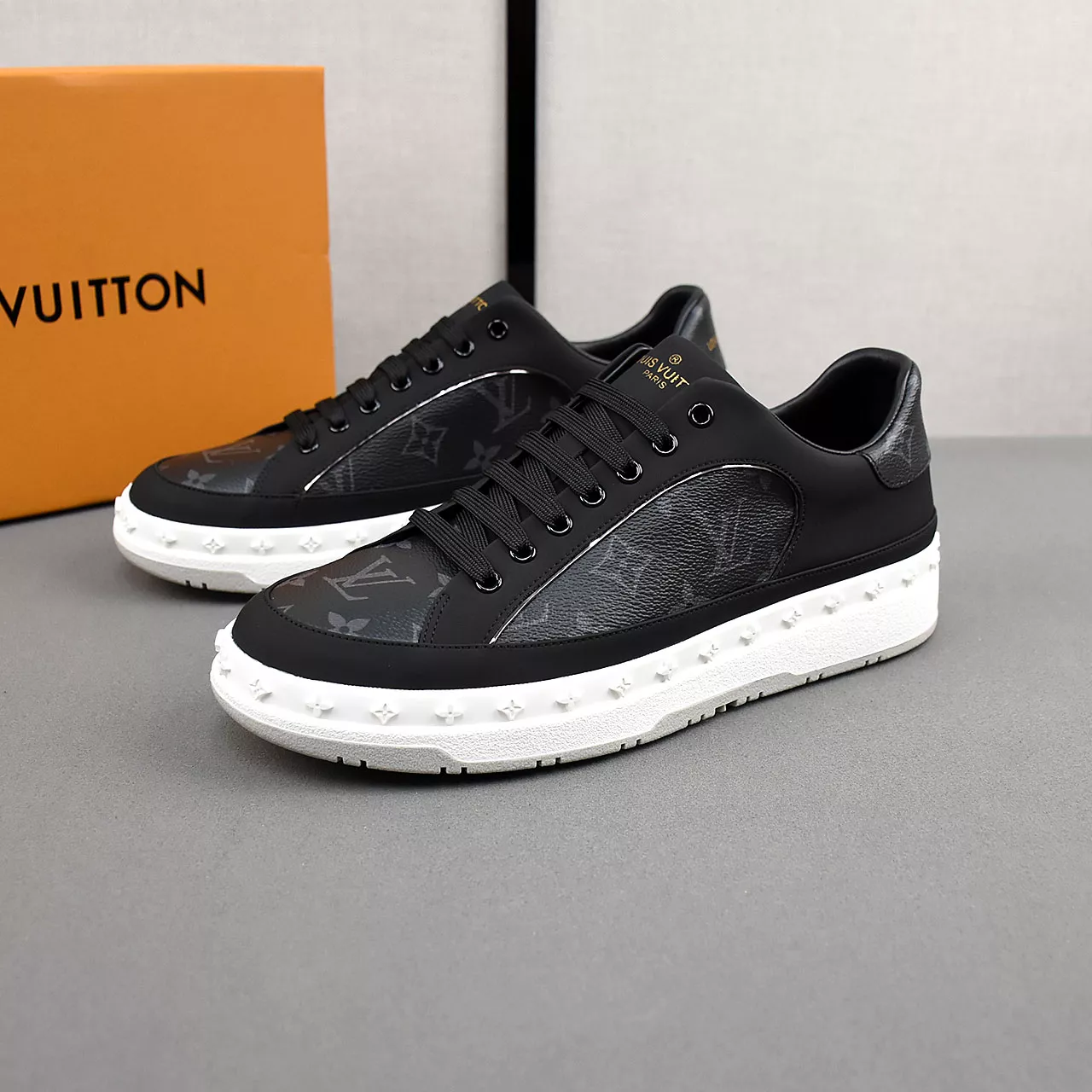 SmartChoice 6988 Louis Vuitton Casual Shoes For Men