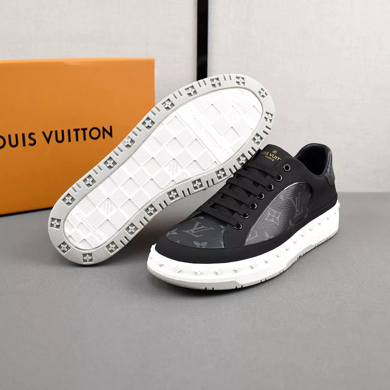 SmartChoice 6988 Louis Vuitton Casual Shoes For Men
