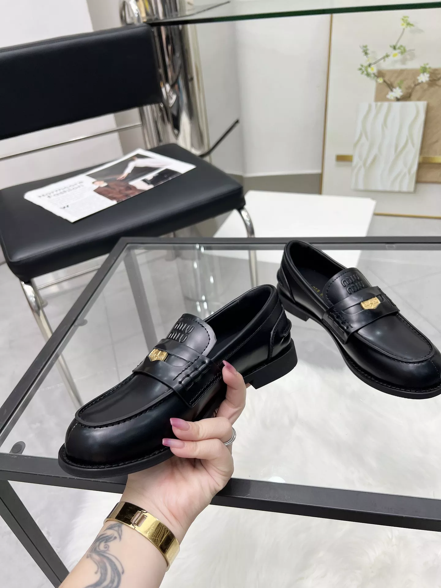 SmartChoice 7069 MIU MIU Leather Shoes For Women
