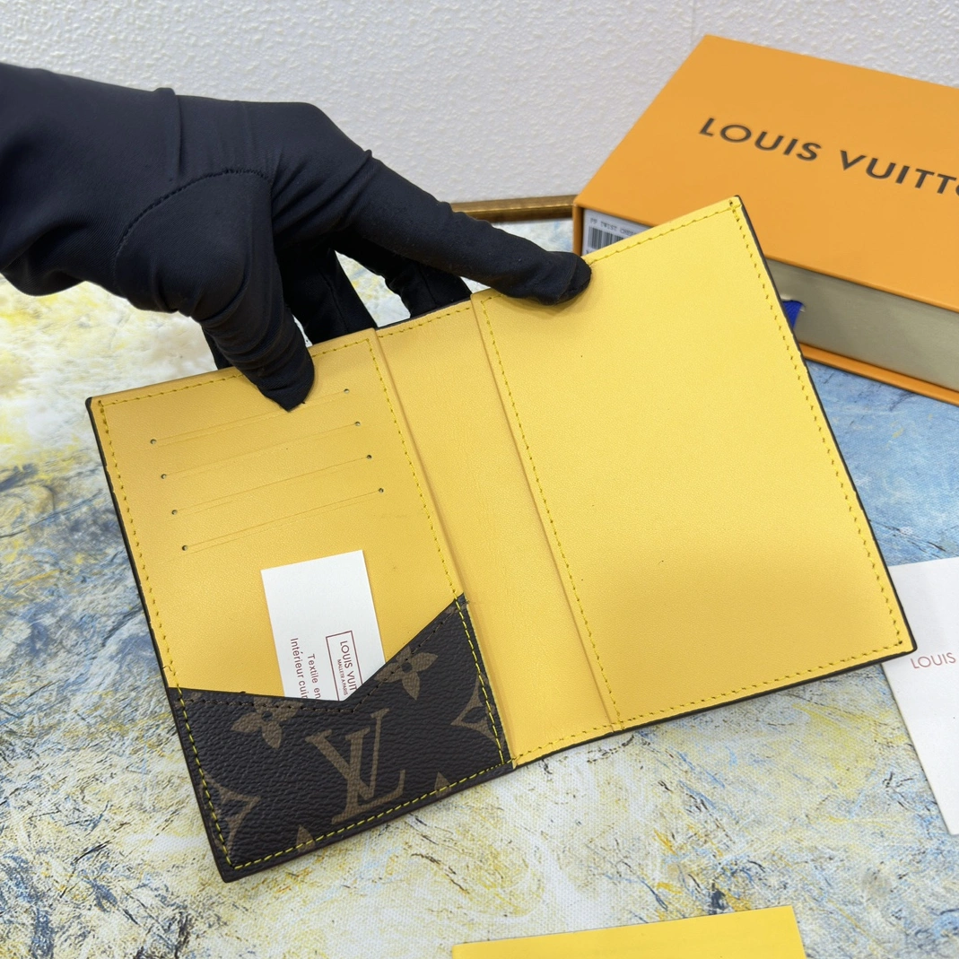 SmartChoice 7446 Louis Vuitton LV Card Case For Unisex