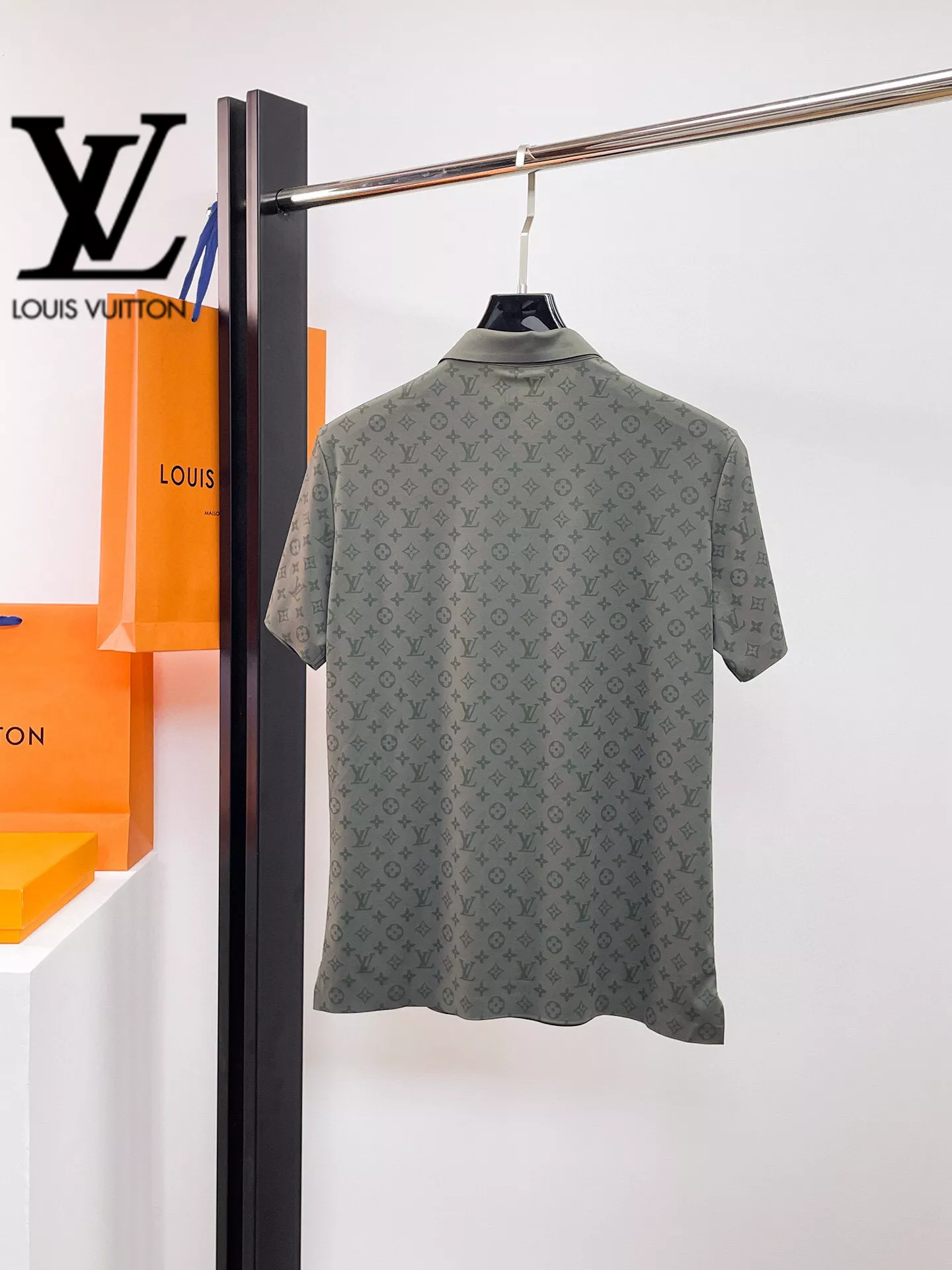 SmartChoice 7623 Louis Vuitton LV T-Shirts Short Sleeved For Men